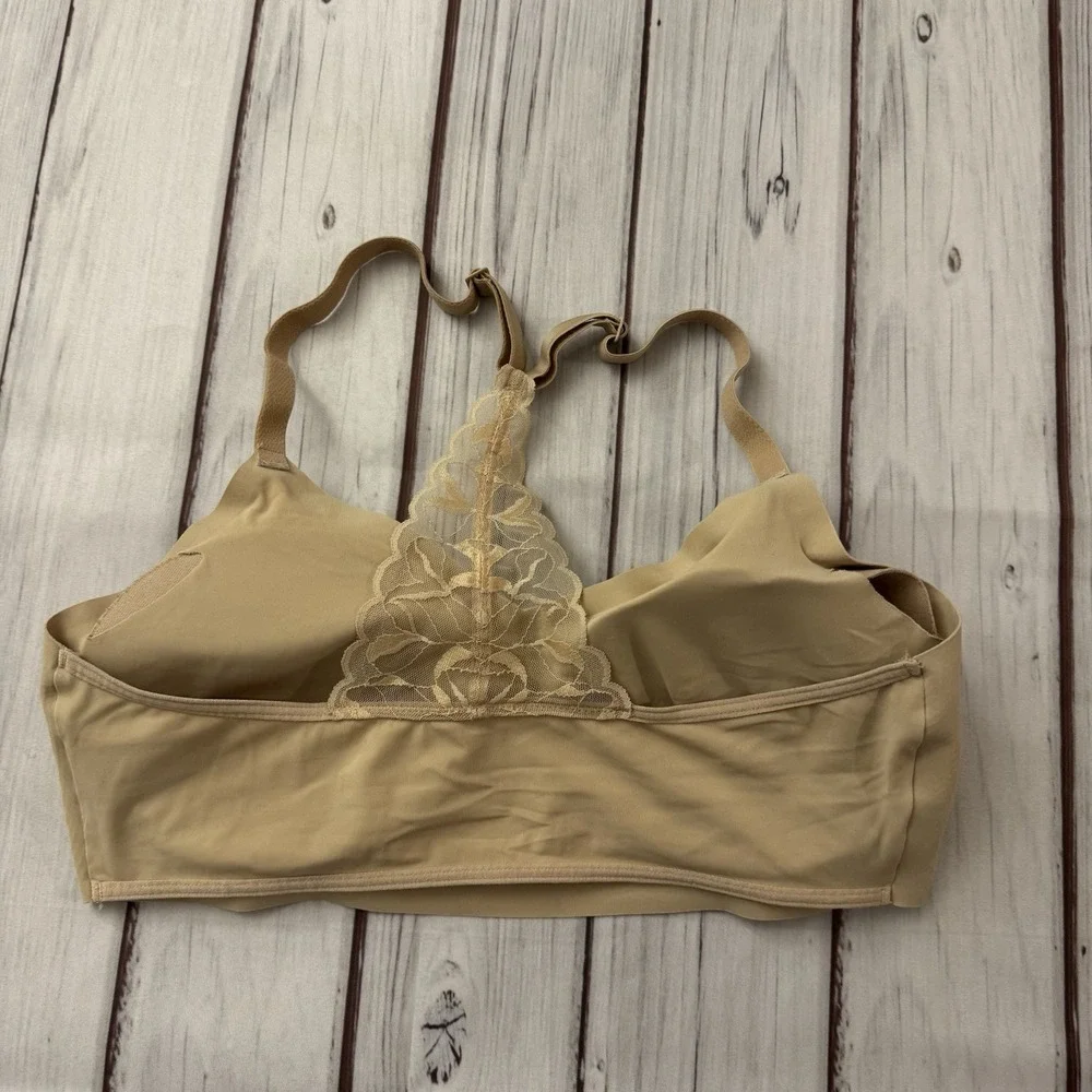 TRUE & Co Size Large Beige Removal Padded Cups Wireless‎ Bra Pullover Women's